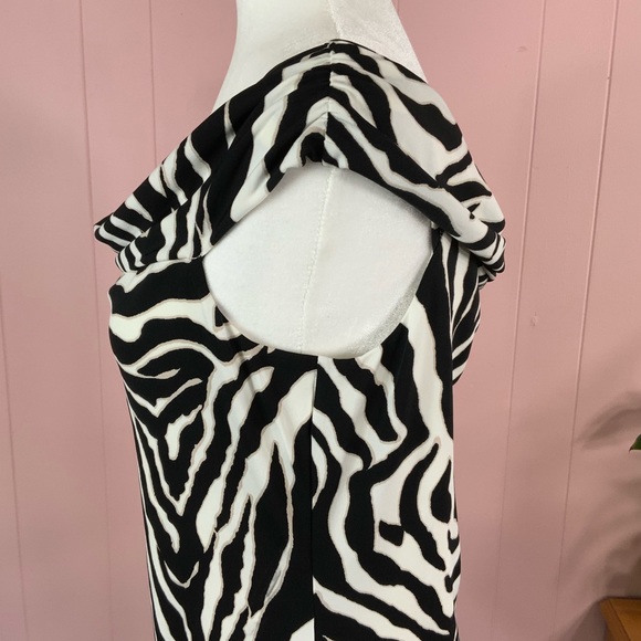 WHBM OFF THE SHOULDER ZEBRA KNIT TOP XS,S,M,L - Picture 4 of 6